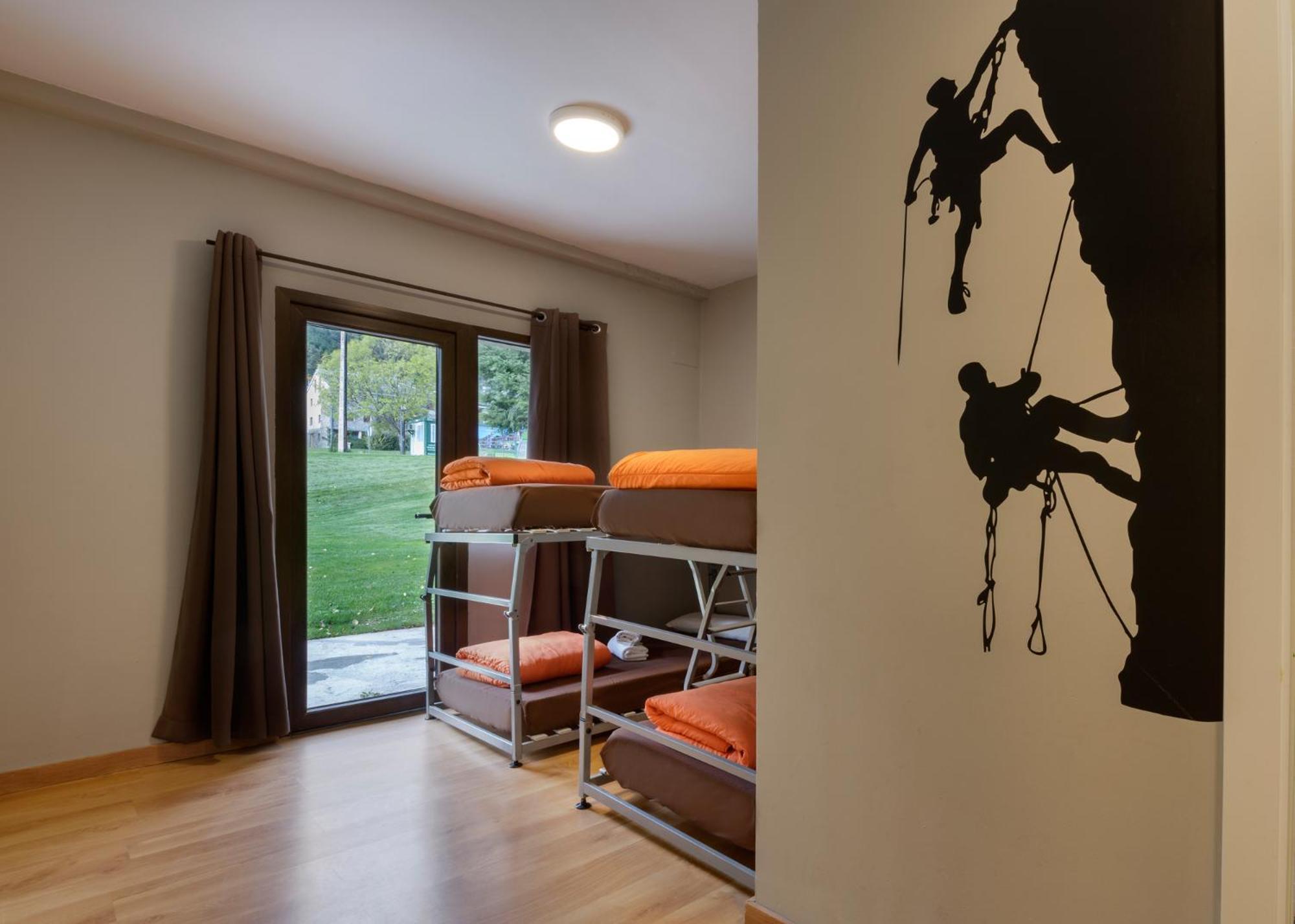 Albergue Villanua Ngoại thất bức ảnh