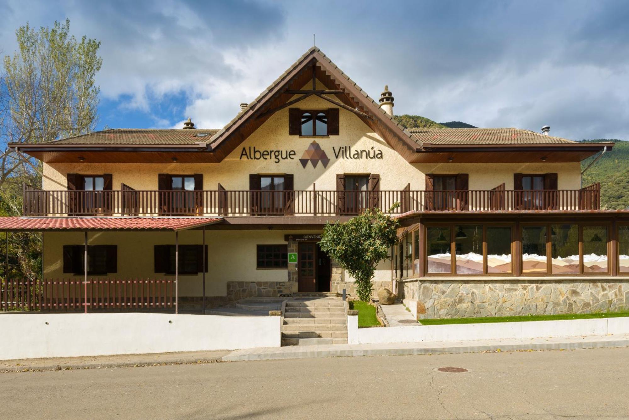 Albergue Villanua Ngoại thất bức ảnh